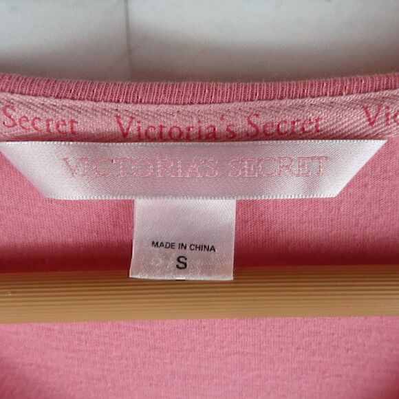 VICTORIA'S SECRET PINK 5 BUTTON LONG SLEEVE PAJAMA TOP WOMENS SIZE SMALL - Picture 2 of 4